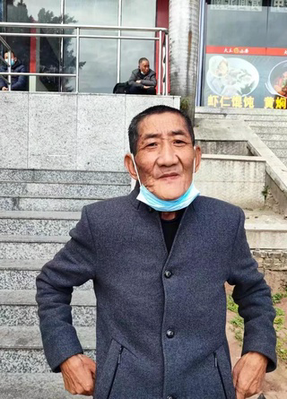 李新光