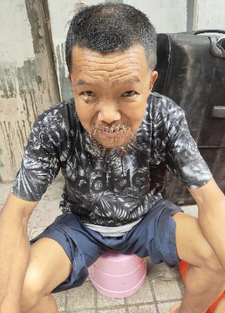 杨家举