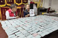 为了找到儿子，七旬老父走遍了全国三十多个省份